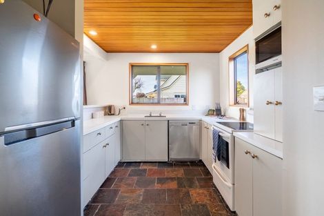 Photo of property in 12 Chokebore Place, Sockburn, Christchurch, 8042