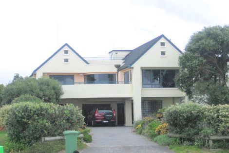Photo of property in 190 Marine Parade, Mount Maunganui, 3116