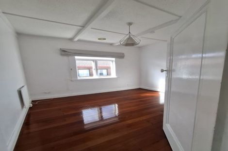 Photo of property in 1/12 Golf Road, New Lynn, Auckland, 0600