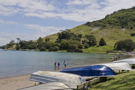 Photo of property in Salisbury Crown, 2/7 Salisbury Avenue, Mount Maunganui, 3116