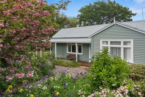 Photo of property in 60 Richmond Road, Carterton, 5713