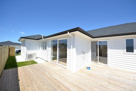 Photo of property in 32 Johns Creek Crescent, Silverdale, 0932