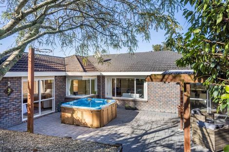 Photo of property in 11 Picasso Drive, West Harbour, Auckland, 0618