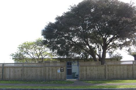 Photo of property in 15 Esmeralda Street, Welcome Bay, Tauranga, 3112