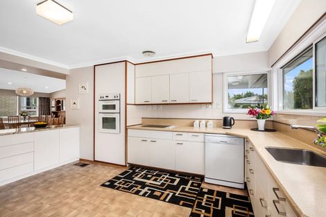 Photo of property in 40 Wai-iti Crescent, Woburn, Lower Hutt, 5010