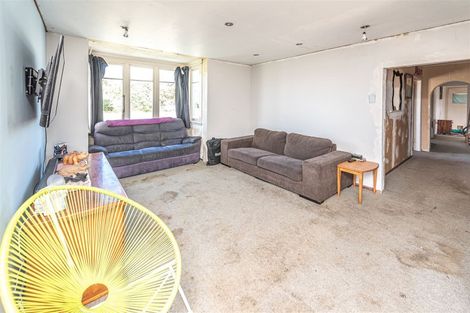 Photo of property in 43 Cornfoot Street, Castlecliff, Whanganui, 4501