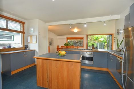 Photo of property in 18 Lysnar Street, Okitu, Gisborne, 4010