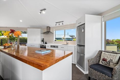 Photo of property in 10 Citrus Grove, Mapua, 7005