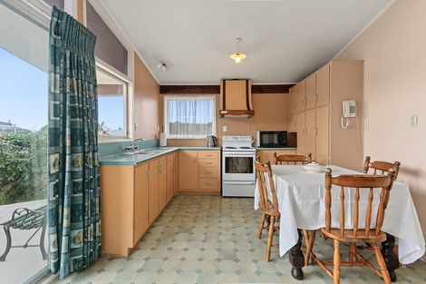 Photo of property in 24 Donovan Street, Te Puke, 3119