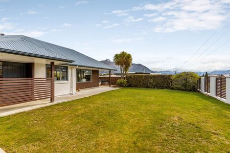 Photo of property in 191 Aubrey Road, Wanaka, 9305