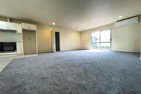 Photo of property in 19 Neta Grove, Henderson, Auckland, 0612