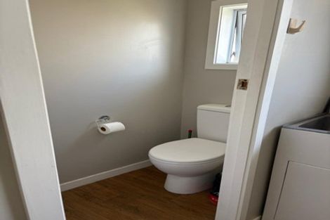 Photo of property in 2/11a Newnham Terrace, Upper Riccarton, Christchurch, 8041