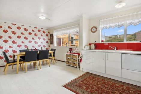 Photo of property in 35 Jackson Street, Saint Kilda, Dunedin, 9012