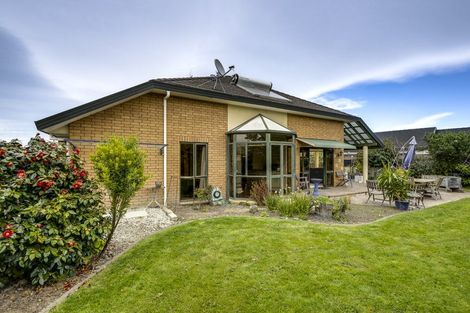 Photo of property in 10 Knightsbridge Place, Taradale, Napier, 4112