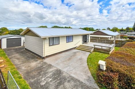 Photo of property in 2 Inca Place, Red Hill, Papakura, 2110