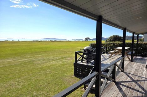 Photo of property in 114 Totara Place, Matarangi, Whitianga, 3592