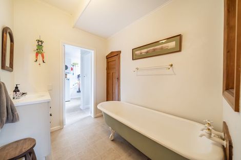 Photo of property in 53 Kensington Avenue, Petone, Lower Hutt, 5012