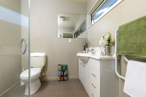 Photo of property in 74a Buscomb Avenue, Henderson, Auckland, 0610