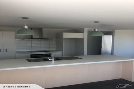 Photo of property in 30 Queenwood Road, Levin, 5510