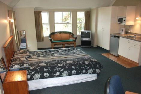 Photo of property in 31 Queen Street, North Dunedin, Dunedin, 9016