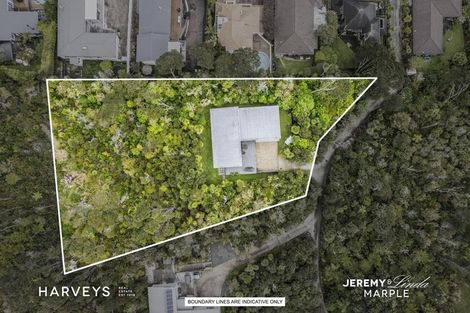 Photo of property in 31c Woodfern Crescent, Titirangi, Auckland, 0604