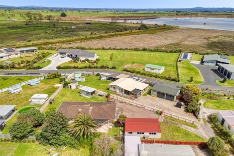 Photo of property in 508 Pukehina Parade, Pukehina, Te Puke, 3189