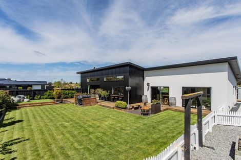 Photo of property in 4 Corriedale Lane, West Melton, 7618