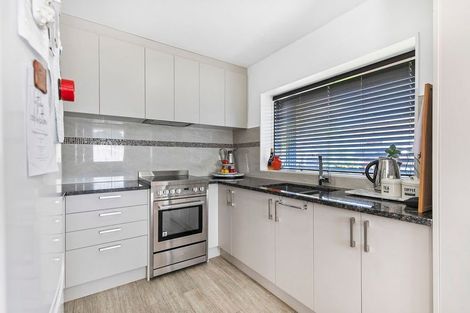 Photo of property in 1/527 Weymouth Road, Weymouth, Auckland, 2103