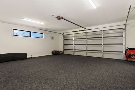 Photo of property in 2 Caithness Court, Jacks Point, Queenstown, 9371