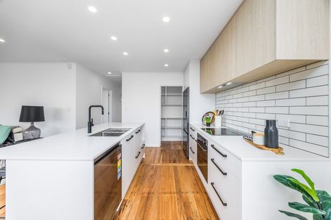 Photo of property in 2a Hoskins Avenue, Hillsborough, Auckland, 1042