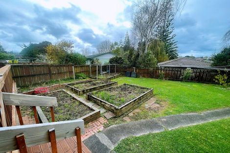 Photo of property in 84 Sycamore Drive, Sunnynook, Auckland, 0620