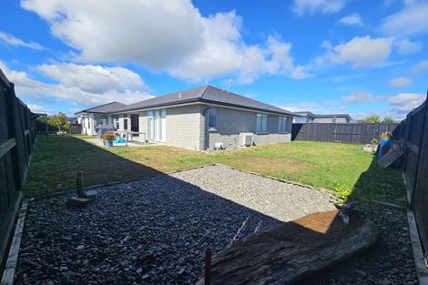 Photo of property in 15 Monaro Place, Papamoa, 3118