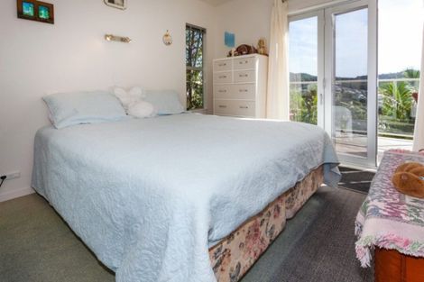 Photo of property in 126 Oratia Place, Onemana, Whangamata, 3691