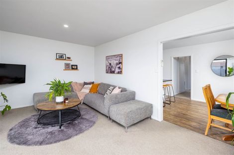 Photo of property in 62 Kathleen Crescent, Hornby, Christchurch, 8042