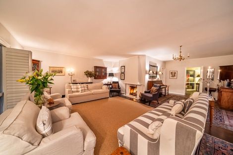 Photo of property in 9 Chatsworth Road, Silverstream, Upper Hutt, 5019