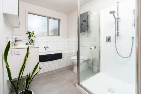 Photo of property in 20b Rarangi Way, Owhiro Bay, Wellington, 6023