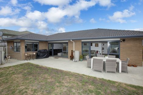 Photo of property in 61 Percy Kinsman Crescent, Riverstone Terraces, Upper Hutt, 5018