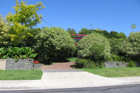 Photo of property in 8 Manuwai Road, Torbay, Auckland, 0630