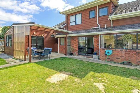 Photo of property in 18 Homewood Avenue, Levin, 5510