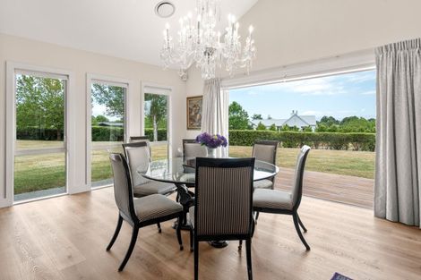 Photo of property in 98 Oxford Street, Martinborough, 5711