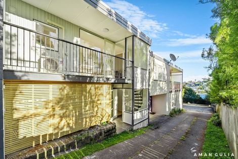 Photo of property in 16c Dallinghoe Crescent, Milford, Auckland, 0620