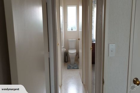 Photo of property in 9b Ross Crescent, Fairfield, Hamilton, 3214