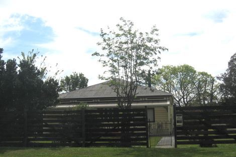 Photo of property in 198 High Street, Oxford, 7430