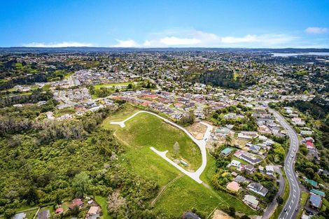 Photo of property in 26a Tiriwa Drive, Massey, Auckland, 0614