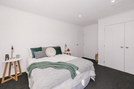 Photo of property in 1 Annandale Avenue, Takaro, Palmerston North, 4410