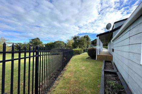 Photo of property in 15 Dalwhinnie Parade, Highland Park, Auckland, 2010