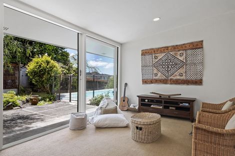 Photo of property in 230 Onewa Road, Birkenhead, Auckland, 0626