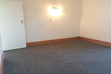 Photo of property in 32 Severn Street, Island Bay, Wellington, 6023