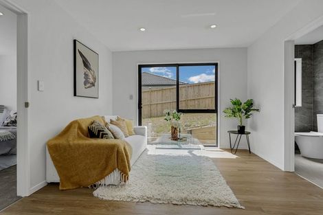 Photo of property in 32 Leathem Crescent, Pokeno, 2402