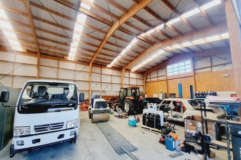 Photo of property in 804 Kahikatea Flat Road, Waitoki, Kaukapakapa, 0871